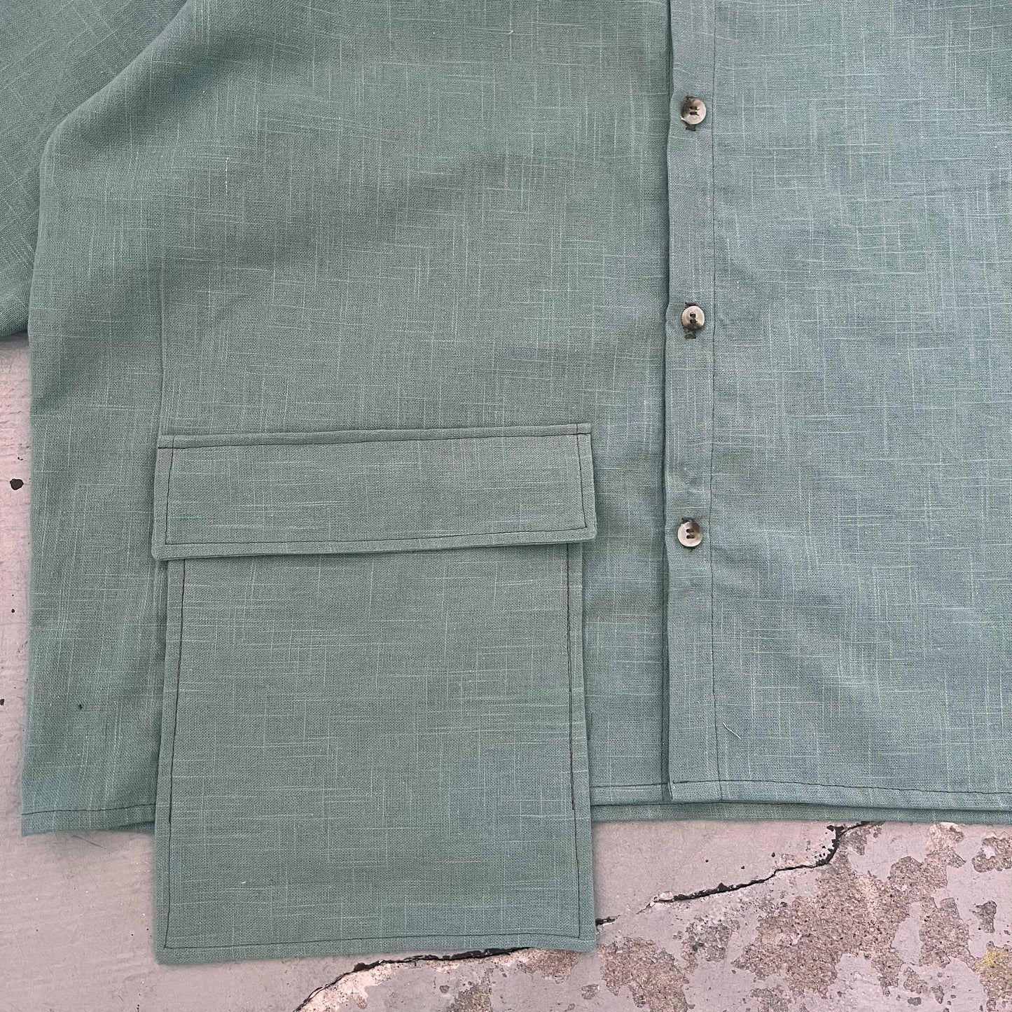 Hanging Pocket Shirt - Medium